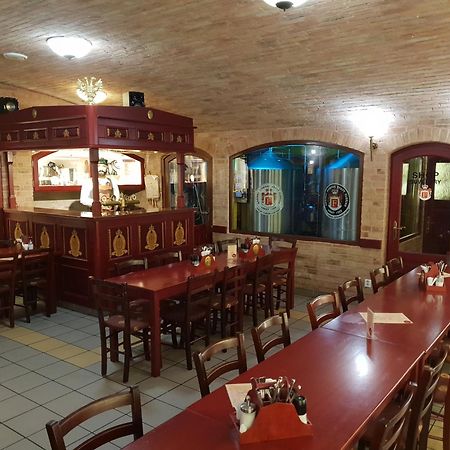 Hotel Cisar Ferdinand Loket Dış mekan fotoğraf