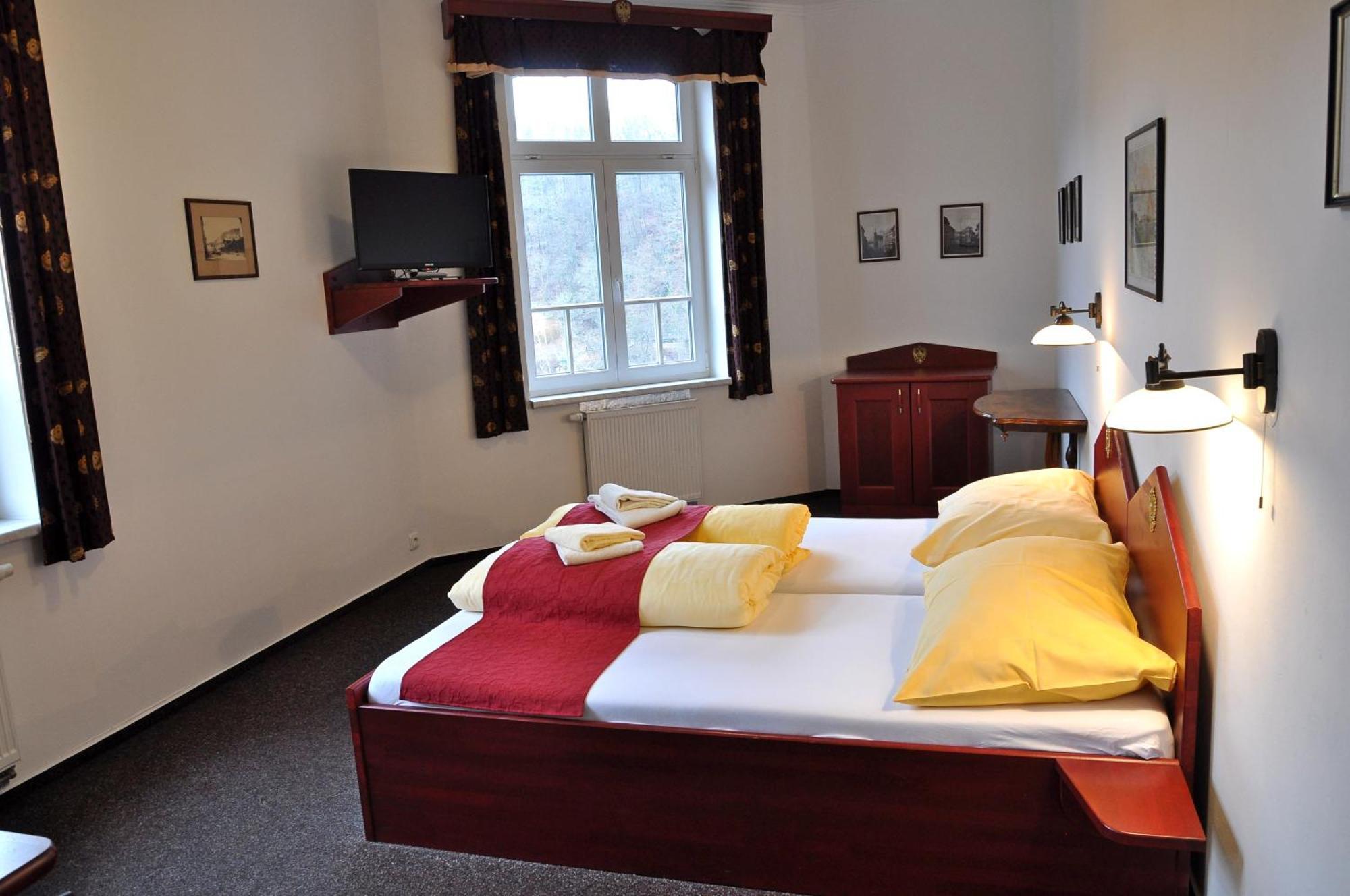 Hotel Cisar Ferdinand Loket Oda fotoğraf